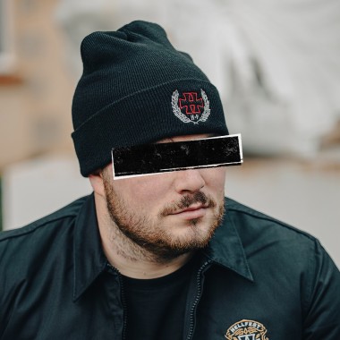 Bonnet "H crest" noir