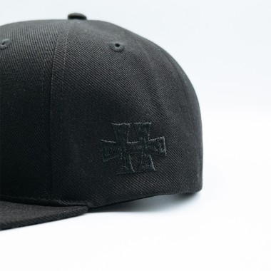 Snapback cap "Full Black"