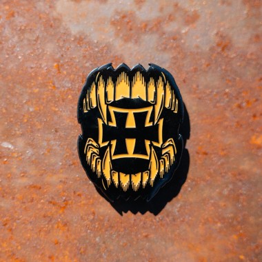 Pin's "Vampire"